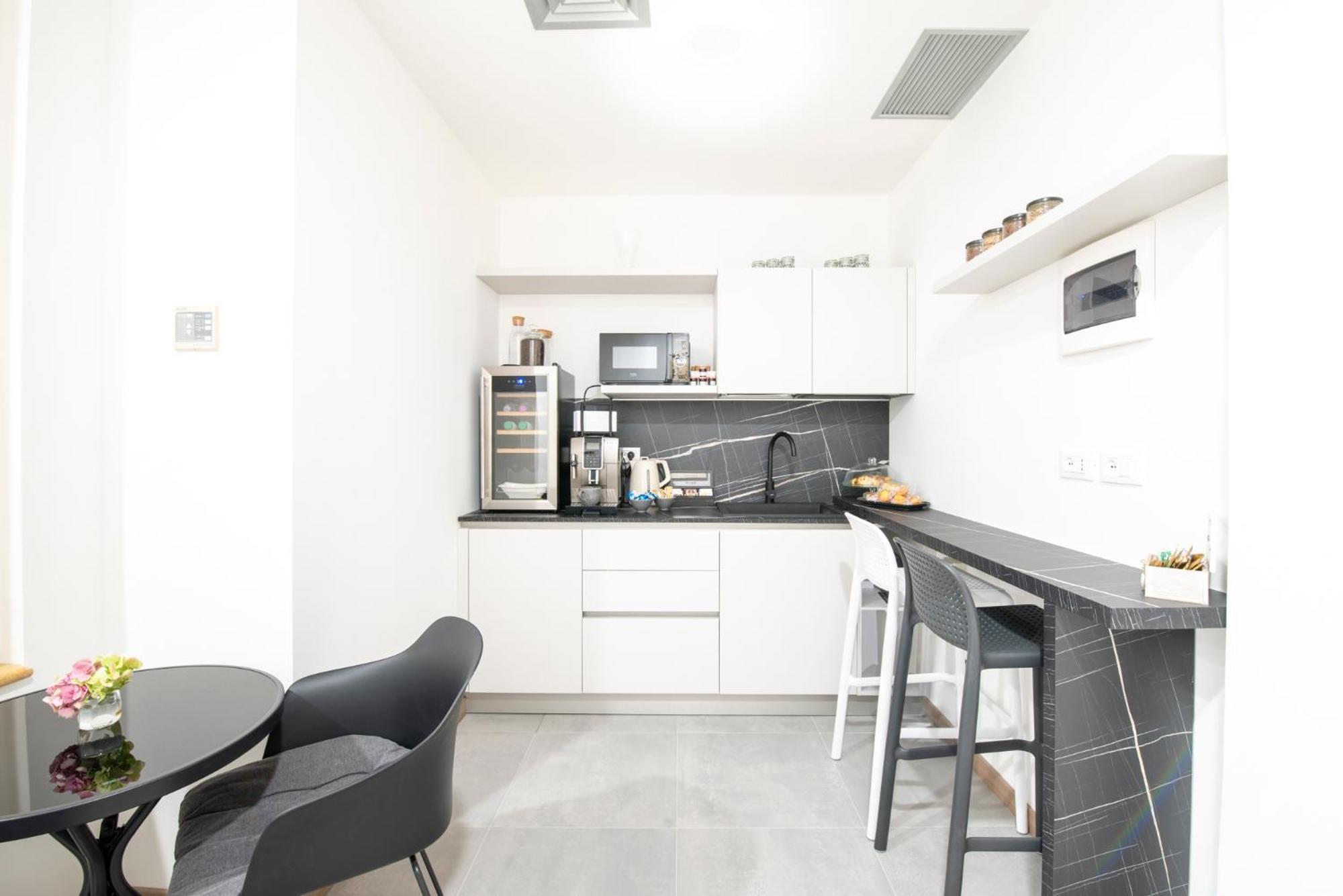 B&B Dante Pordenone Bagian luar foto